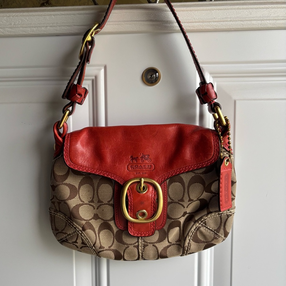 Coach Signature Shoulder Bag